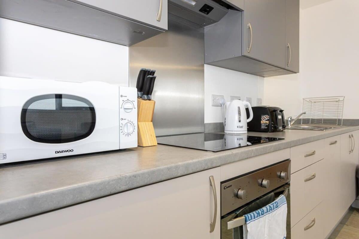 מנצ'סטר Stunning 2 Bed Apartment In Salford Amazing Views מראה חיצוני תמונה